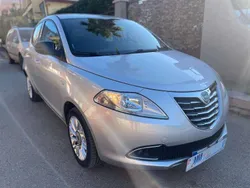 Argento Usata 2015 Lancia Ypsilon Gold Due volumi | 7800 € (Buon prezzo)