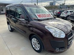 Rosso Usata 2010 Fiat Doblò Emotion Monovolume | 6500 € (Buon prezzo)
