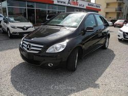 Nero Usata 2010 Mercedes B180 Monovolume | 3450 € (Cara)