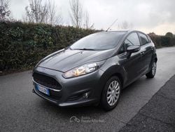 Grigio Usata 2017 Ford Fiesta Due volumi | 5700 € (Ottimo prezzo)