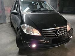 Nero Usata 2010 Mercedes A160 Tre volumi | 3500 € (Buon prezzo)