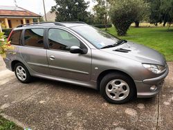 Grigio Usata 2004 Peugeot 206 Station wagon | 2950 € (Buon prezzo)