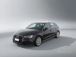 Nero Usata 2015 Audi A3 Comfort Tre volumi | 11.900 € (Ottimo prezzo)