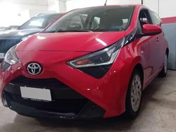Rosso Usata 2020 Toyota Aygo X-play Due volumi | 11.900 € (Buon prezzo)