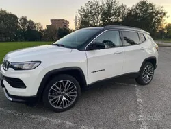 Usata 2022 Jeep Compass SUV | 25.000 € (Buon prezzo)