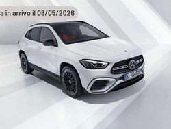 Argento Usata 2024 Mercedes GLA200 Business SUV | 39.830 € (Ottimo prezzo)