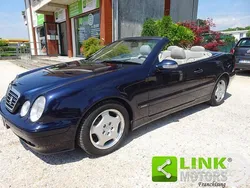 Blu Usata 2001 Mercedes CLK320 Elegance Cabrio | 11.000 € (Molto cara)