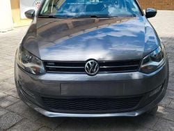 Grigio Usata 2011 VW Polo Comfortline Tre volumi | 5600 € (Ottimo prezzo)