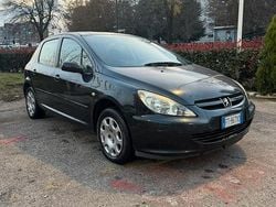 Usata 2006 Peugeot 307 Tre volumi | 2200 €