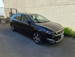Nero Usata 2015 Peugeot 308 Allure Station wagon | 4900 €