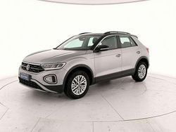 Pyrit silver metallizzato nero Usata 2024 VW T-Roc Life SUV | 29.900 € (Buon prezzo)