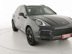 Nero metallizzato Usata 2018 Porsche Cayenne SUV | 42.000 € (Molto cara)