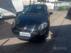 Nero Usata 2014 Fiat Punto Street Tre volumi | 5200 € (Ottimo prezzo)
