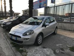 Grigio Usata 2012 Fiat Punto Easy Due volumi | 4850 € (Molto cara)
