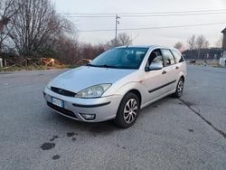 Argento Usata 2004 Ford Focus Zetec Station wagon | 990 € (Buon prezzo)