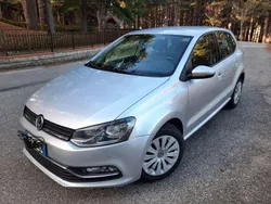 Grigio Usata 2016 VW Polo Comfortline Tre volumi | 8600 € (Ottimo prezzo)