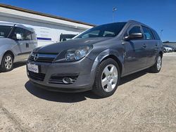 Grigio Usata 2005 Opel Astra Cosmo Station wagon | 2800 € (Molto cara)