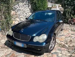 Usata 2003 Mercedes C220 Tre volumi | 5000 € (Molto cara)