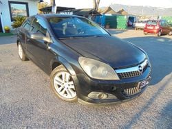 Nero Usata 2007 Opel Astra GTC Enjoy Tre volumi | 900 € (Ottimo prezzo)