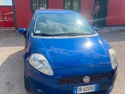 Blu Usata 2008 Fiat Grande Punto Dynamic Due volumi | 3350 € (Buon prezzo)