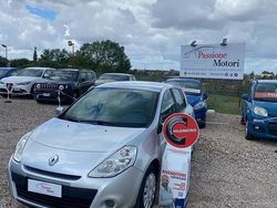 Grigio Usata 2009 Renault Clio II Luxe Tre volumi | 3500 € (Buon prezzo)