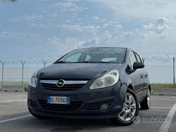 Grigio Usata 2007 Opel Corsa Tre volumi | 3999 € (Buon prezzo)
