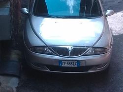 Usata 2003 Lancia Ypsilon Due volumi | 1500 € (Buon prezzo)