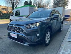 Dark grey met Usata 2021 Toyota RAV4 Hybrid Business Edition SUV | 21.999 € (Ottimo prezzo)