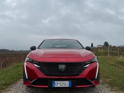 Rosso Usata 2023 Peugeot 308 Allure Tre volumi | 20.500 € (Buon prezzo)