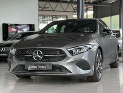 Grigio montagna Nuova 2025 Mercedes A180 Advanced Due volumi | 33.492 €