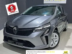 Grigio schiste Nuova 2024 Renault Clio V Evolution Tre volumi | 16.900 € (Buon prezzo)
