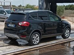 Nero Usata 2011 Ford Kuga SUV | 7000 € (Buon prezzo)