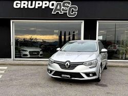 Nero Usata 2016 Renault Mégane IV Bose Edition Tre volumi | 9950 € (Ottimo prezzo)