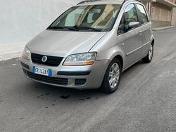 Grigio Usata 2005 Fiat Idea Monovolume | 2100 €