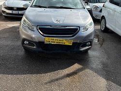 Grigio Usata 2015 Peugeot 2008 Allure SUV | 7500 € (Buon prezzo)