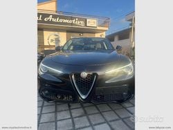 Nero Usata 2017 Alfa Romeo Stelvio Super SUV | 12.999 € (Cara)