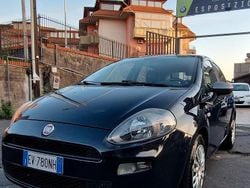 Nero Usata 2014 Fiat Punto Lounge Tre volumi | 5300 € (Buon prezzo)