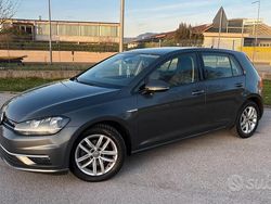 Grigio Usata 2019 VW Golf Highline Tre volumi | 16.500 € (Buon prezzo)
