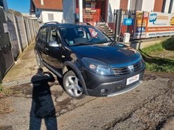 Grigio Usata 2010 Dacia Sandero Tre volumi | 3500 € (Super prezzo)