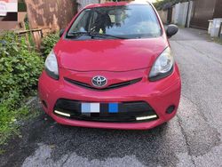 Rosso Usata 2012 Toyota Aygo Connect Style Due volumi | 3500 € (Ottimo prezzo)