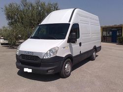 Bianco Usata 2014 Iveco Daily | 9900 € (Molto cara)
