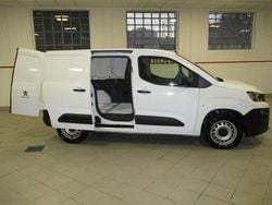 Bianco Usata 2021 Peugeot Partner Premium Monovolume | 12.700 € (Buon prezzo)