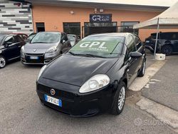 Nero Usata 2013 Fiat Grande Punto Due volumi | 6200 € (Molto cara)