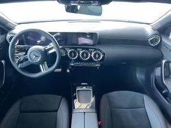 Grigio montagna ; Nuova 2025 Mercedes A180 Advanced Plus Tre volumi | 35.900 € (Ottimo prezzo)