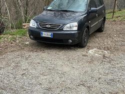 Blu Usata 2004 Kia Carens Monovolume | 2400 €