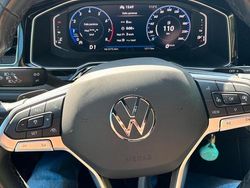 Beige Usata 2024 VW Taigo R-line SUV | 21.500 € (Buon prezzo)