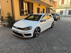 Bianco Usata 2015 VW Golf VII R-line Tre volumi | 15.500 €