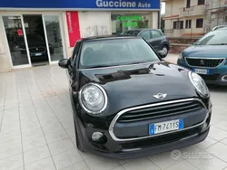 Nero Usata 2017 Mini Cooper D Business Due volumi | 16.500 € (Molto cara)