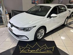 Bianco Usata 2022 VW Golf VIII Life Tre volumi | 17.990 € (Super prezzo)