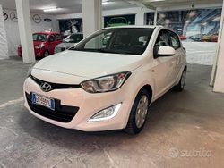 Bianco Usata 2013 Hyundai i20 Edition Tre volumi | 4000 € (Ottimo prezzo)